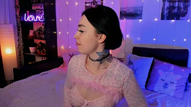 Snapshot of Magic_Allie chatting on September 2025 06:22:01 PM Magic Allie online show from September 2025 06:22:01 PM