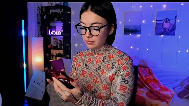 Magic Allie online show from December 2025 06:39:02 AM