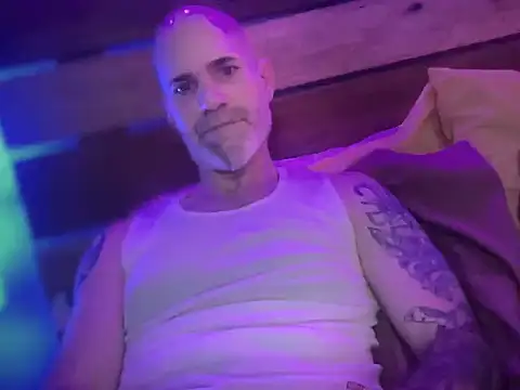 NC Bald and Beautiful online show from December 2025 11:39:02 AM