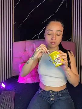 Ady 18 online show from September 2025 06:11:02 PM