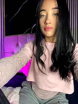 Ady 18 online show from October 2025 07:21:01 PM