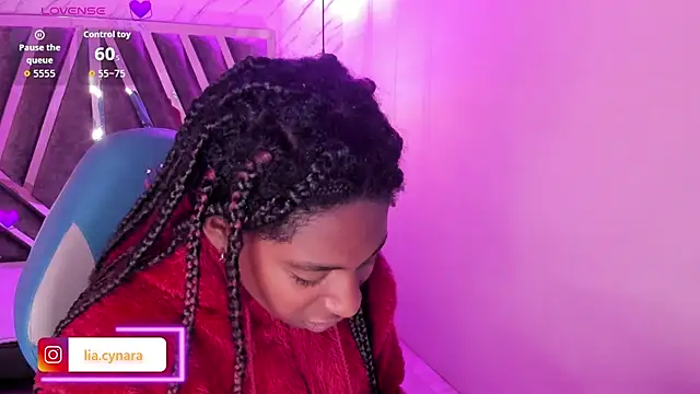 Queen perla  online show from October 2025 12:02:02 PM