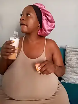 Chubbykarisma27 online show from December 2024 12:55:01 PM