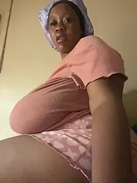 Chubbykarisma27 online show from March 2025 07:59:02 PM