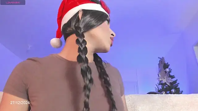 Snapshot of Angel_camm chatting on December 2024 03:37:01 AM Angel camm online show from December 2024 03:37:01 AM