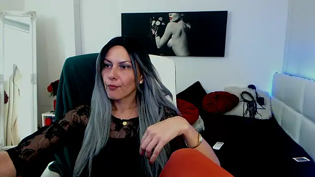 EvelynQueenn online show from December 2024 11:21:02 AM