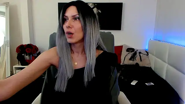 EvelynQueenn online show from January 2025 06:16:01 AM