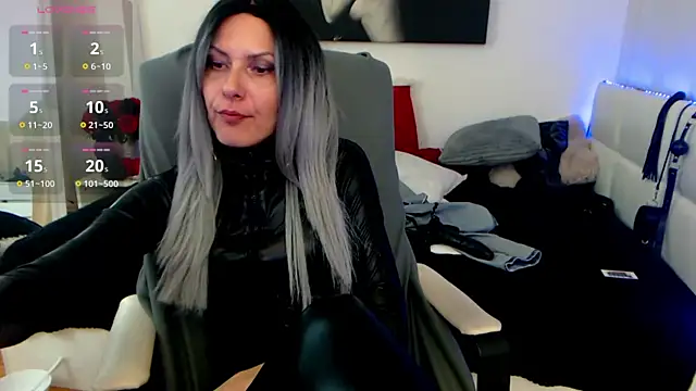 EvelynQueenn online show from January 2025 12:06:01 PM