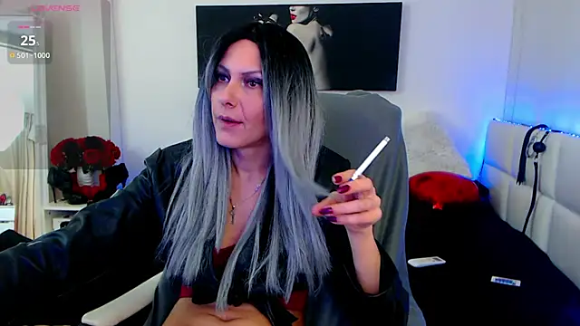 EvelynQueenn online show from February 2025 04:04:01 AM
