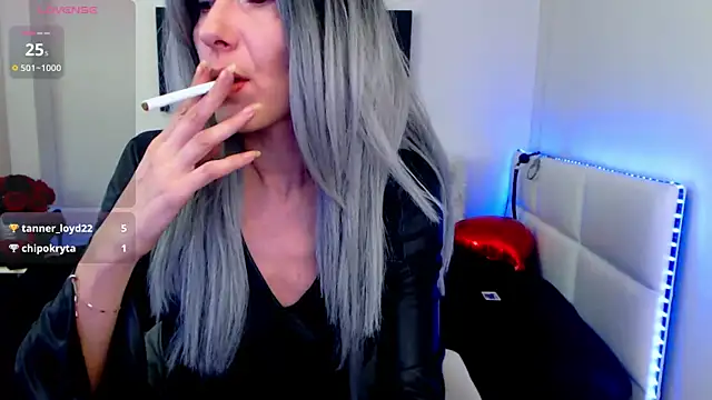 EvelynQueenn online show from March 2025 09:01:02 AM