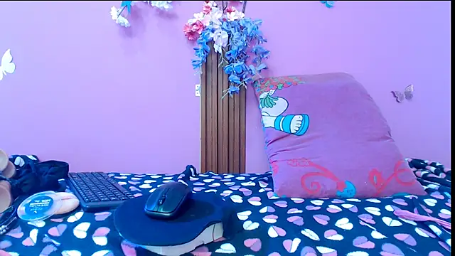 Watagatapitusberry1 online show from March 2025 04:57:02 AM