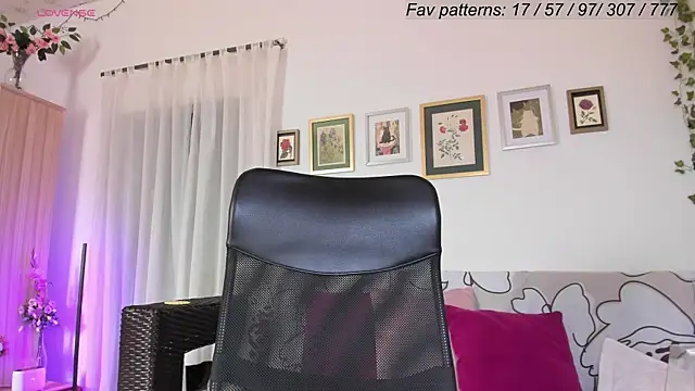 Snapshot of Conlosmichis chatting on March 2025 04:53:01 PM Conlosmichis online show from March 2025 04:53:01 PM