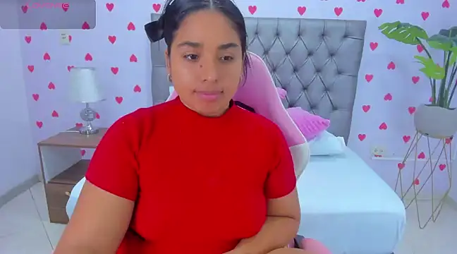 hurrem had online show from February 2025 06:03:01 AM