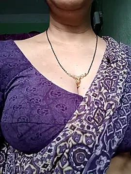 Rosy-B online show from February 2026 01:01:02 AM