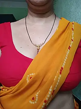 Snapshot of Rosy-B chatting on June 2026 12:35:02 AM Rosy-B online show from June 2026 12:35:02 AM