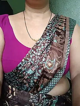 Snapshot of Rosy-B chatting on July 2026 12:39:01 AM Rosy-B online show from July 2026 12:39:01 AM