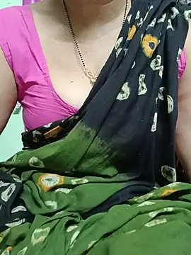 Snapshot of Rosy-B chatting on July 2026 05:20:01 PM Rosy-B online show from July 2026 05:20:01 PM
