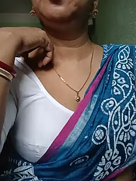 Snapshot of Rosy-B chatting on July 2026 12:28:01 AM Rosy-B online show from July 2026 12:28:01 AM