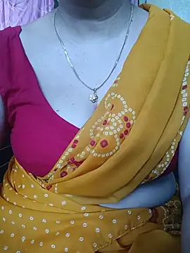 Snapshot of Rosy-B chatting on July 2026 09:46:01 AM Rosy-B online show from July 2026 09:46:01 AM