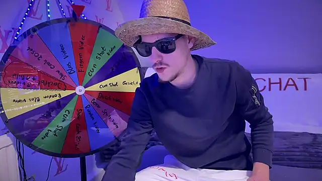 Cookieboy88 online show from January 2025 06:28:01 PM