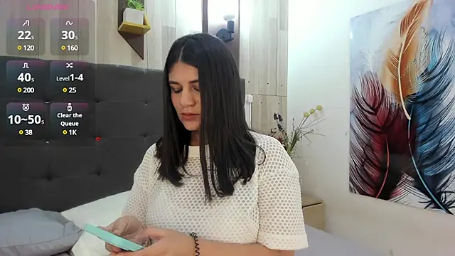 Sara Johnsonn online show from January 2025 07:37:01 PM