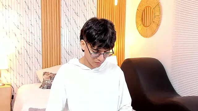 Snapshot of billie_jr chatting on February 2025 12:04:02 PM billie jr online show from February 2025 12:04:02 PM