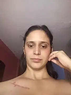 Catalinacandela online show from April 2026 06:10:01 PM