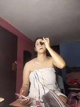 Catalinacandela online show from April 2026 07:05:01 PM