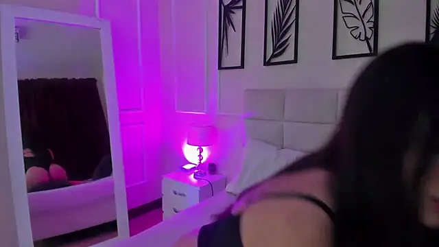 Alisa  walker online show from February 2025 08:10:01 PM