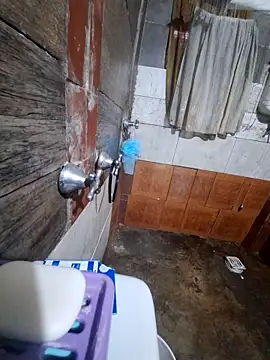 Michellluxo online show from September 2025 06:55:01 PM