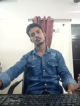 Snapshot of curlyhairboy_ chatting on September 2025 10:37:02 AM curlyhairboy online show from September 2025 10:37:02 AM