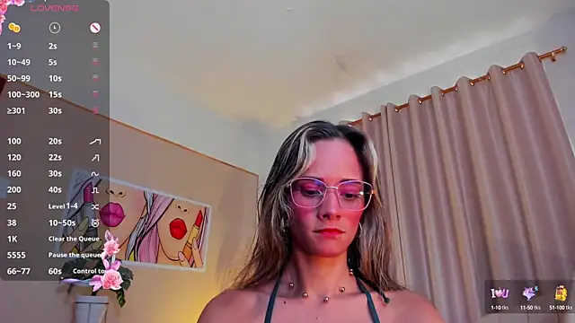 Snapshot of SkiinnyAna chatting on February 2025 07:16:02 PM SkiinnyAna online show from February 2025 07:16:02 PM