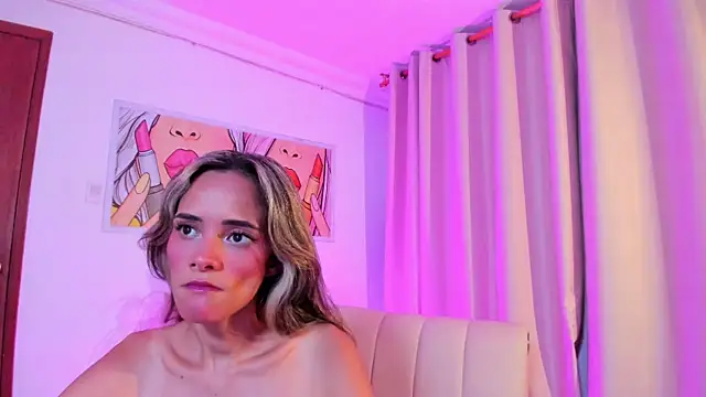 SkiinnyAna online show from October 2025 07:29:02 PM