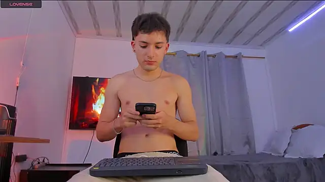 bower and colucci online show from October 2025 03:04:01 AM