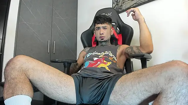 Snapshot of sergiio_mesa27 chatting on October 2025 01:30:01 PM sergiio mesa27 online show from October 2025 01:30:01 PM