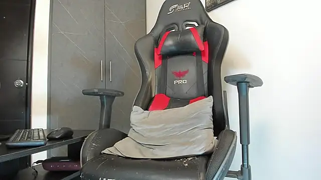 Snapshot of sergiio_mesa27 chatting on October 2025 01:58:01 AM sergiio mesa27 online show from October 2025 01:58:01 AM