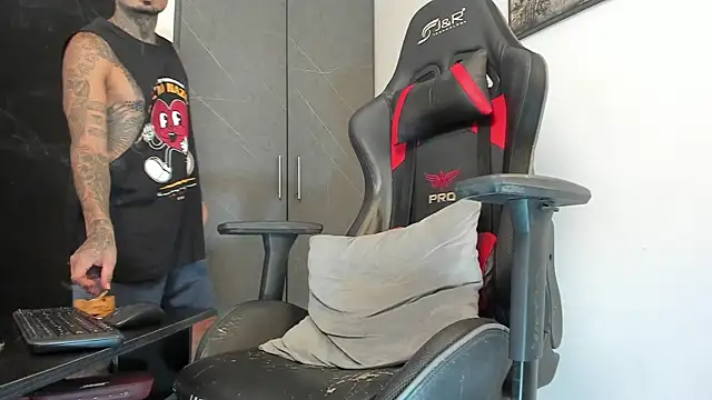 Snapshot of sergiio_mesa27 chatting on October 2025 02:58:02 PM sergiio mesa27 online show from October 2025 02:58:02 PM