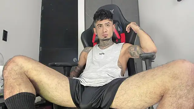 Snapshot of sergiio_mesa27 chatting on November 2025 01:00:01 PM sergiio mesa27 online show from November 2025 01:00:01 PM