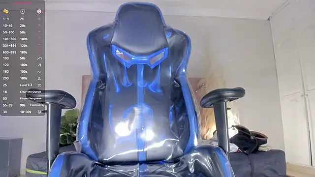 Lissalittlee online show from November 2025 07:58:02 PM