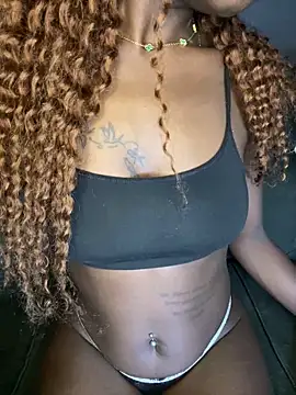 pretty maliah online show from February 2026 09:45:01 PM