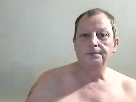 Snapshot of chubbybear2cum chatting on December 2024 12:06:02 AM chubbybear2cum online show from December 2024 12:06:02 AM