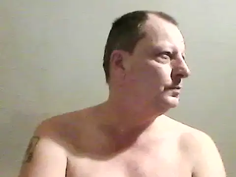 Snapshot of chubbybear2cum chatting on December 2024 07:15:02 AM chubbybear2cum online show from December 2024 07:15:02 AM