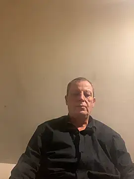 Snapshot of chubbybear2cum chatting on September 2025 04:16:01 AM chubbybear2cum online show from September 2025 04:16:01 AM