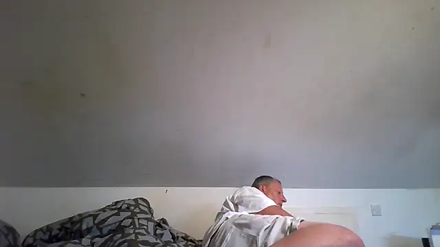 Snapshot of chubbybear2cum chatting on July 2026 07:49:01 PM chubbybear2cum online show from July 2026 07:49:01 PM