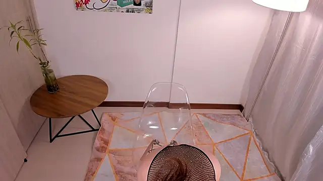  Miss Kimm online show from February 2025 03:43:02 PM