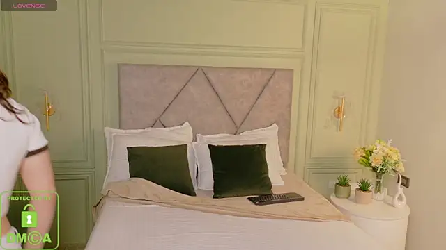  Miss Kimm online show from February 2026 01:01:02 PM