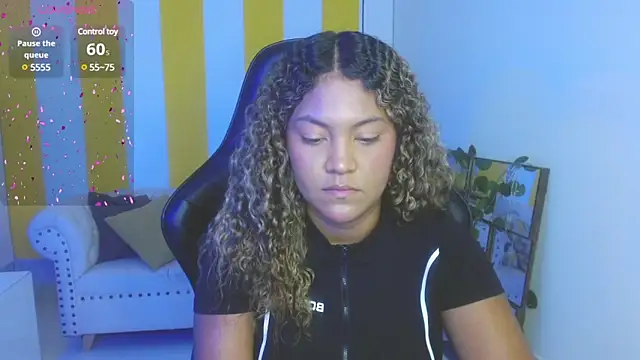 Cristal War online show from February 2025 11:19:02 PM