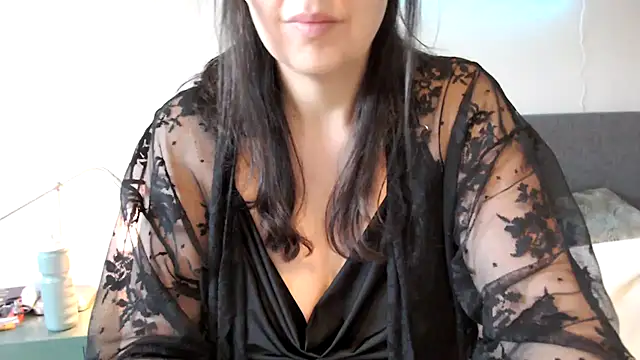 Ella Next Door online show from March 2025 06:51:01 AM