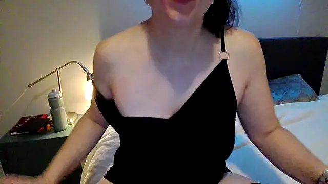 Ella Next Door online show from March 2025 09:10:02 PM