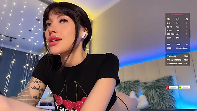 ellie miu online show from February 2026 09:22:02 PM